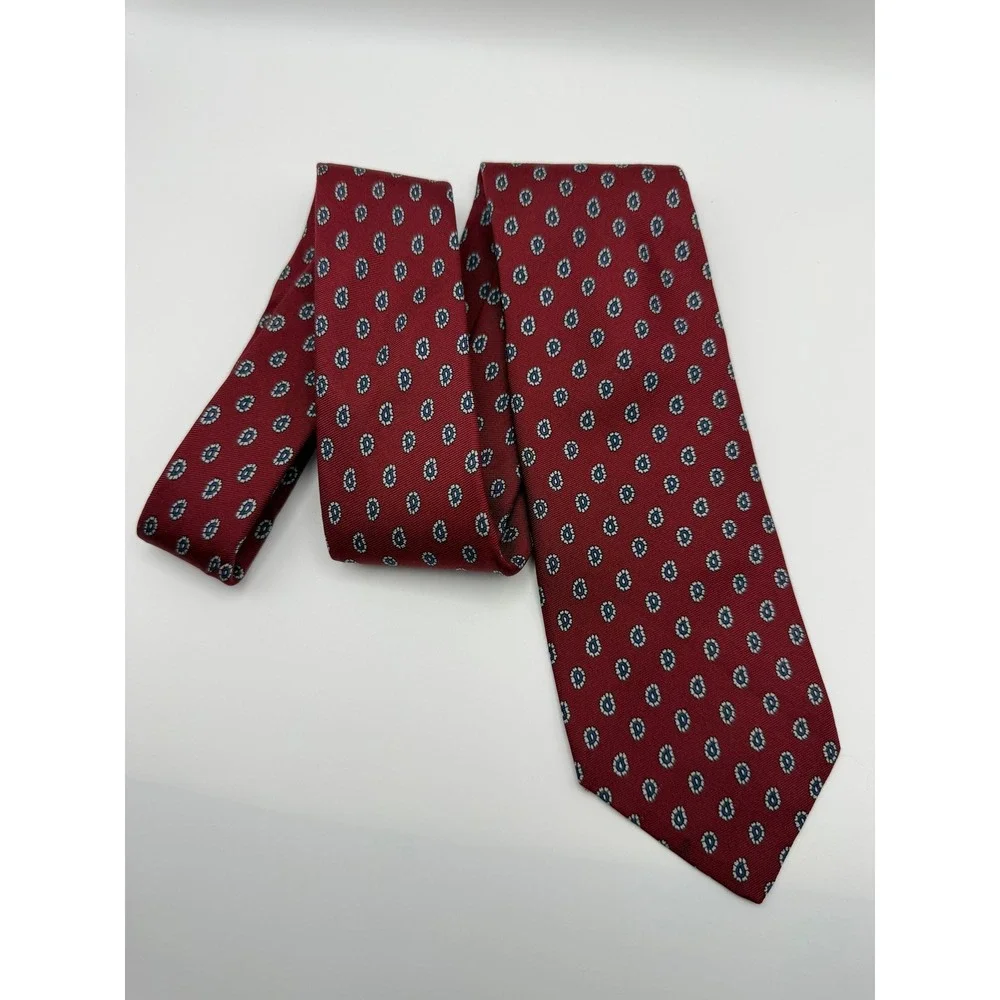 Brooks Brothers Silk Tie OS Red Paisley Medallion Italy Preppy Ivy Traditional